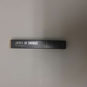 Eye Brightener Highlighter Stroke of Light